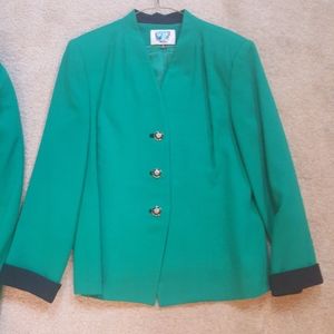 Kasper womens size 16 2 piece suit emerald green